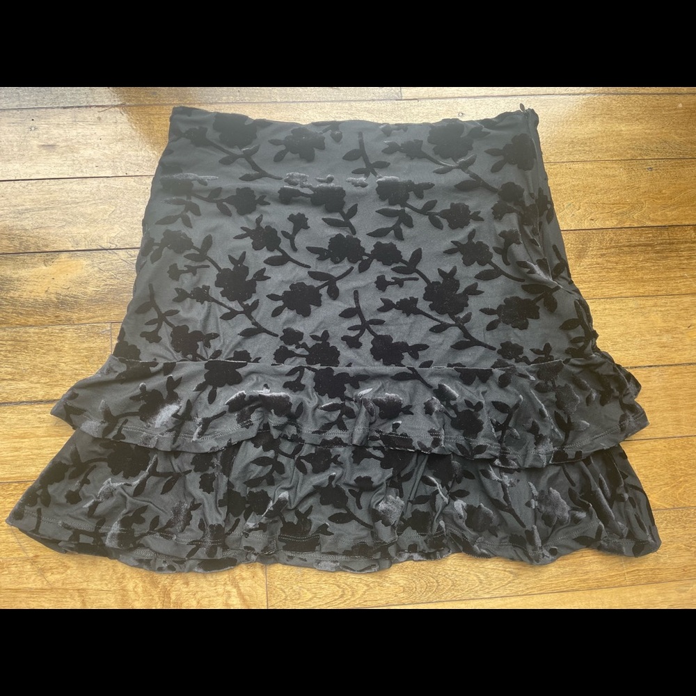 Black Velvet Detailed Mini Skirt